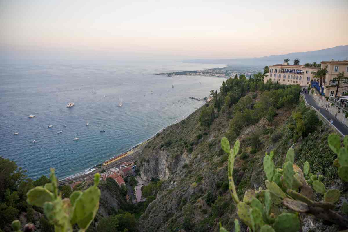 Perché Taormina è considerata una delle perle del Mediterraneo